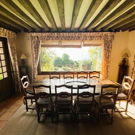 Hébergement de vacances Charming House With 180 Sea View Villerville